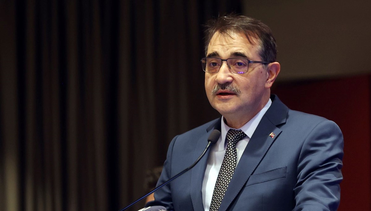 Bakan Dönmez: Deprem bölgesinde enerji hatlarında hasarlar var