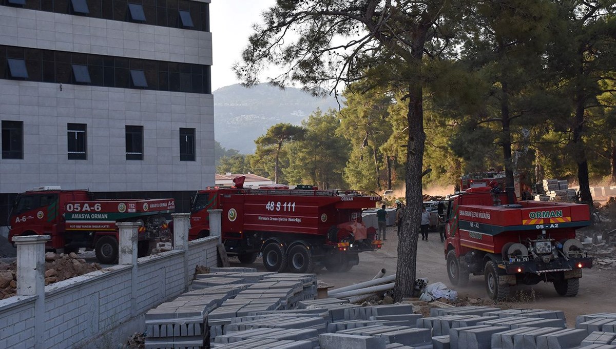 Muğla'da devlet hastanesi inşaatında çıkan yangın söndürüldü