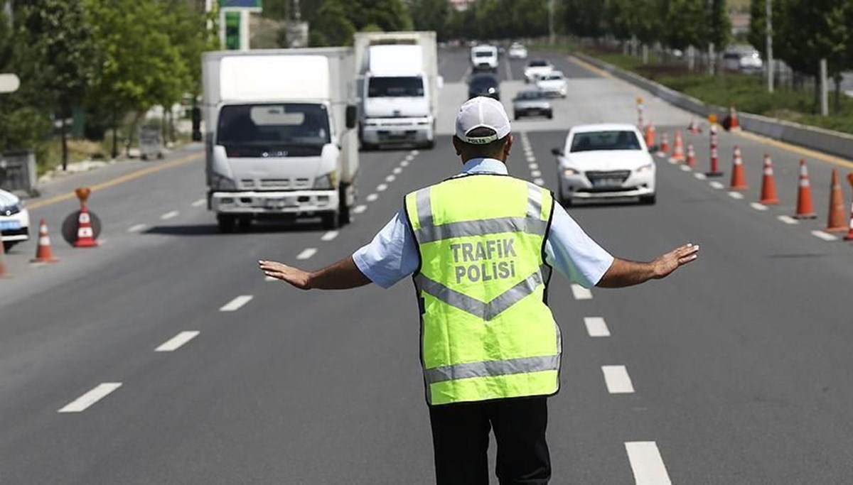 Yarın hangi yollar trafiğa kapalı olacak? 24 Ekim Salı İstanbul'da trafiğe kapalı yollar