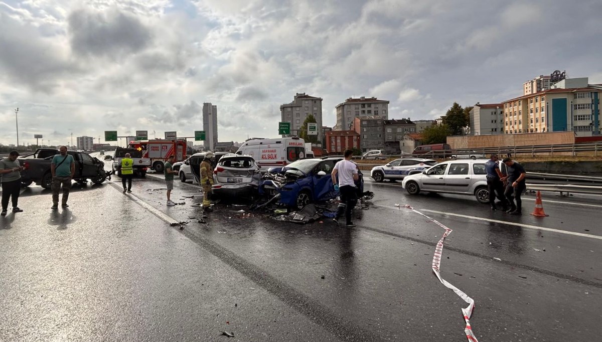 TEM'de 8 araç birbirine girdi: 1 ölü, 1 yaralı