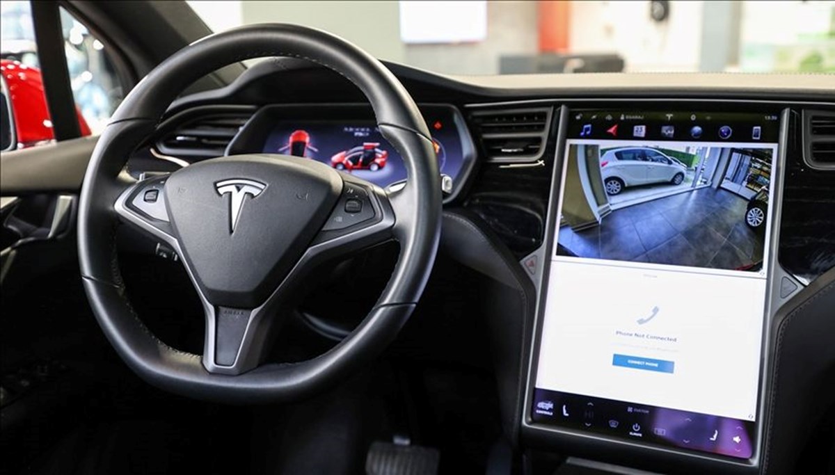 Tesla, 2 milyondan fazla aracı geri çağıracak