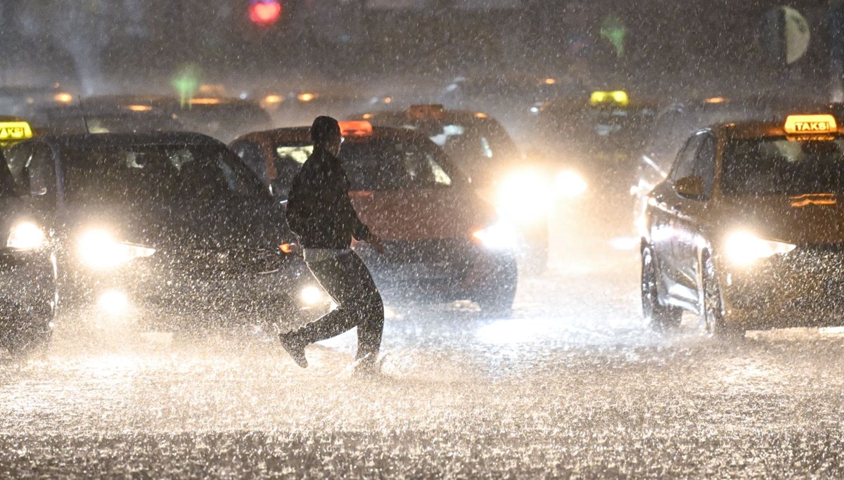 Meteorolojiden 28 il için uyarı: Kuvvetli yağışlara dikkat (İstanbul, Ankara, İzmir bugün hava nasıl olacak?)