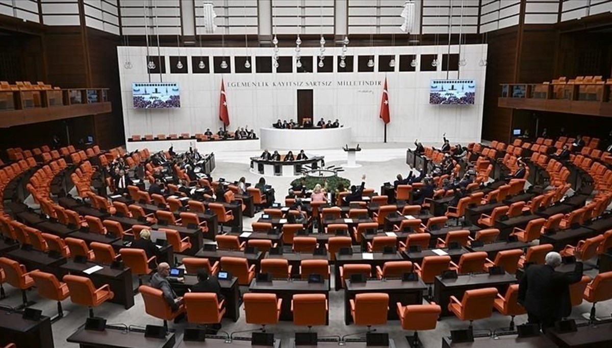 Öğretmenlik Mesleği Kanunu Teklifi'nin ilk 4 maddesi kabul edildi