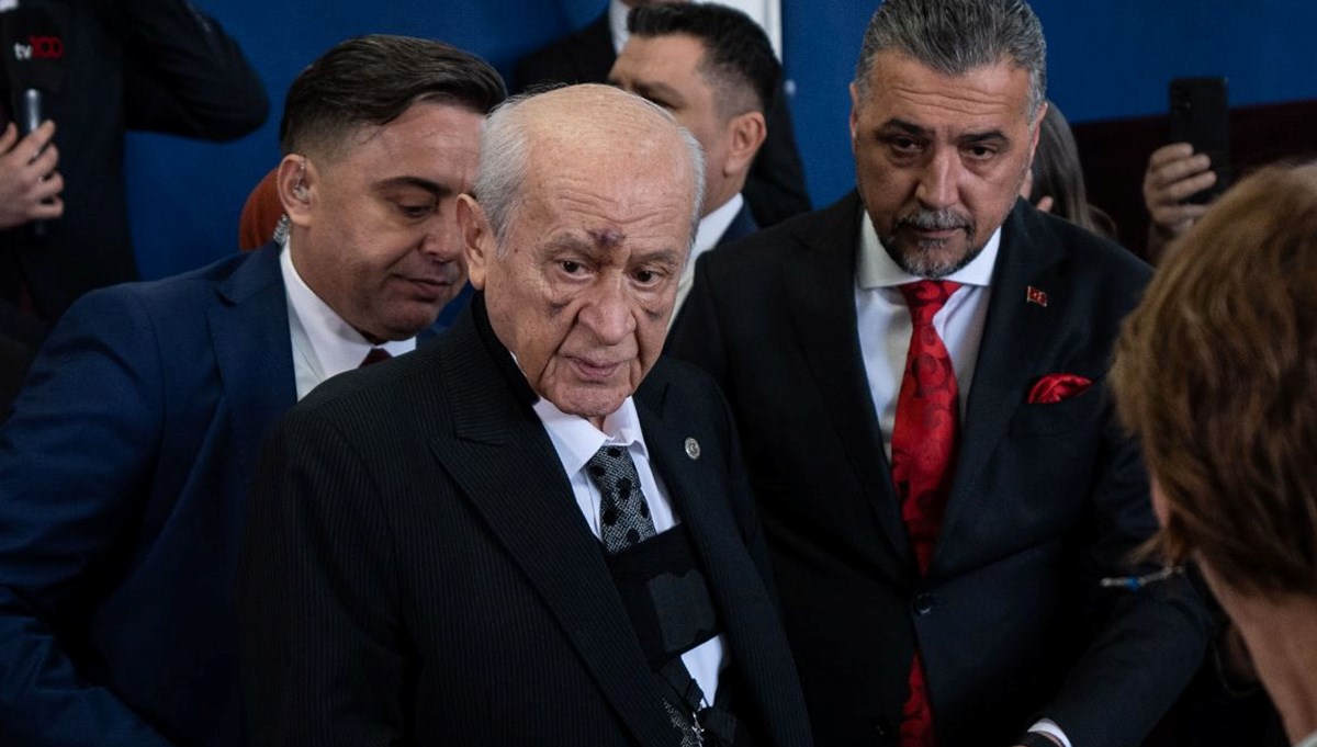 Devlet Bahçeli'nin yüzündeki morluklar neden oldu?