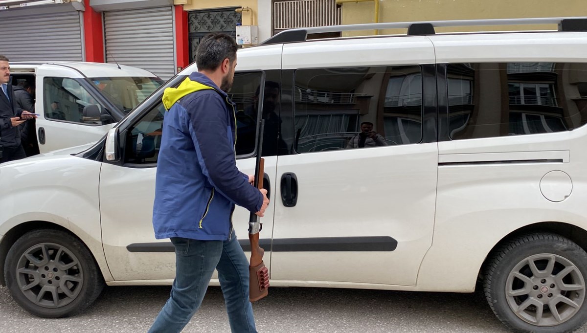 Sinir krizi geçiren veteriner, pompalı tüfekle ateş açtı