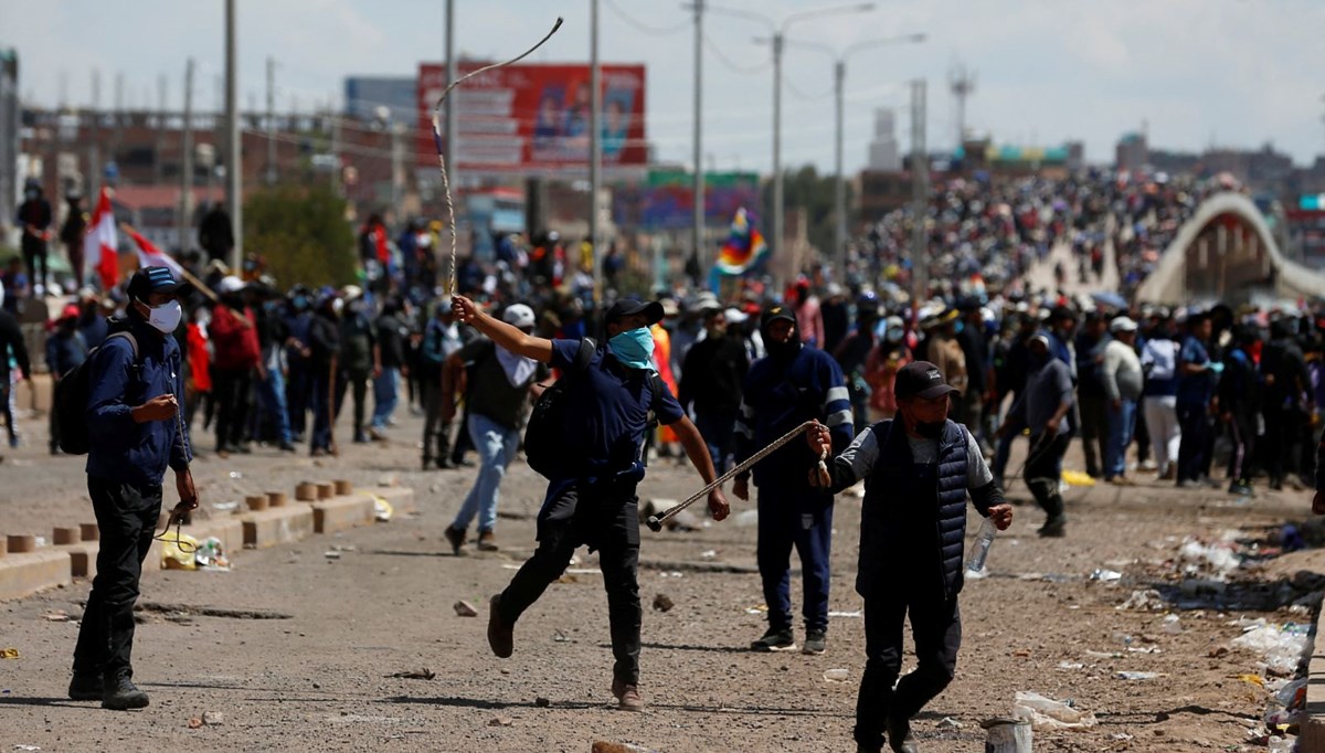 Peru'da bilanço ağırlaşıyor: Protestolarda can kaybı 47'ye yükseldi