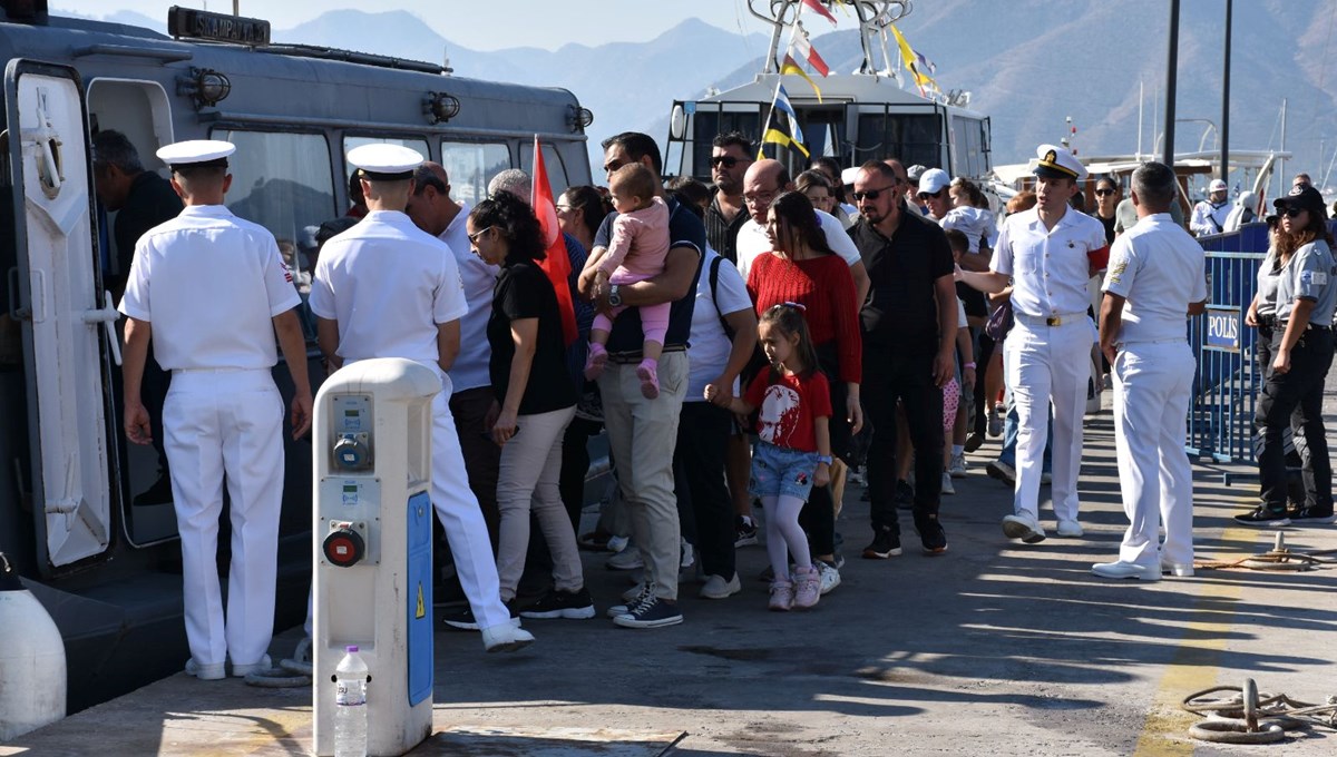 Muğla'da askeri gemiler ve botlar ziyarete açıldı