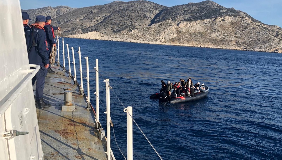 Muğla açıklarında 15 düzensiz göçmen kurtarıldı