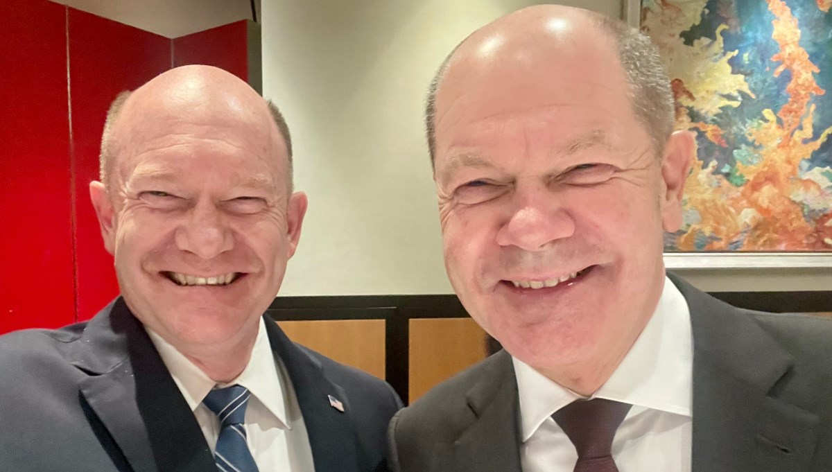 Olaf Scholz ikizini ABD senatosunda buldu