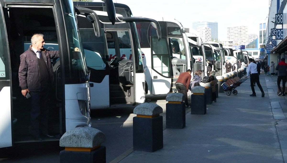 Ramazan Bayramı tatili öncesinde otobüs biletleri tükendi