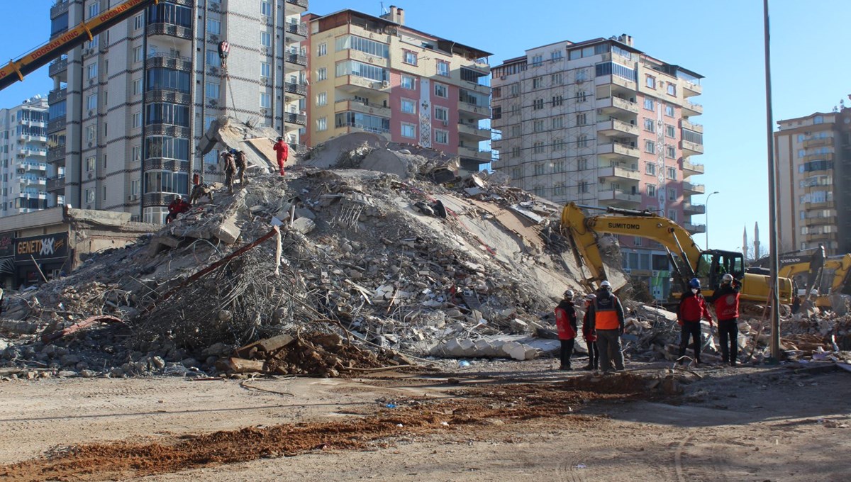 Depremde 49 kişiye mezar oldu, felaket göz göre göre geldi!