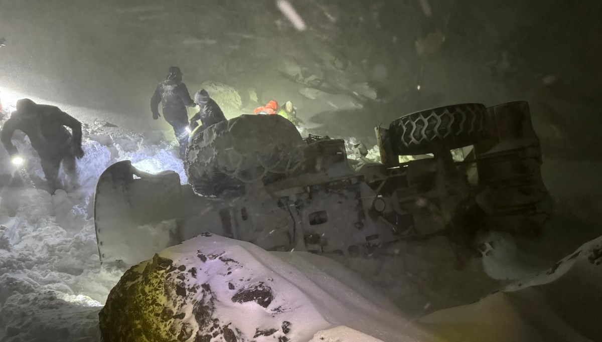 Ağrı'da yol açma çalışmasında facia: 1 ölü, 3 kayıp