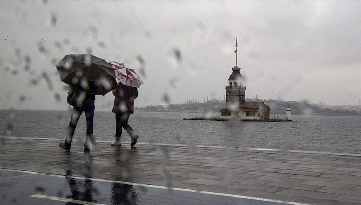 Meteoroloji İstanbul için saat verdi! Sağanak yağış etkili olacak