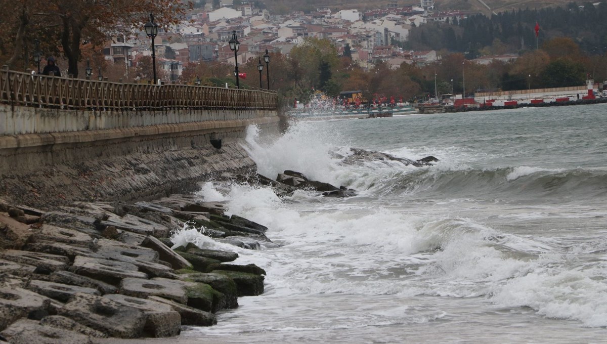 Tekirdağ'da poyraz sert esiyor