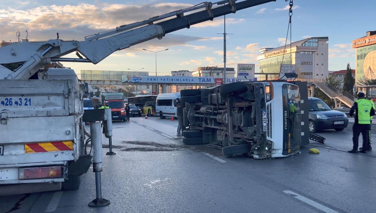 D-100'de trafiği kilitleyen kaza