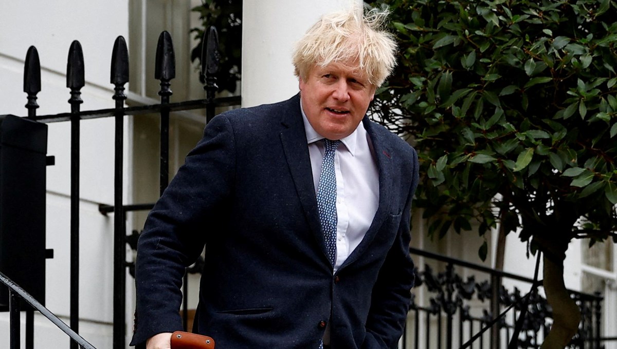 Boris Johnson'dan Covid partisi itirafı