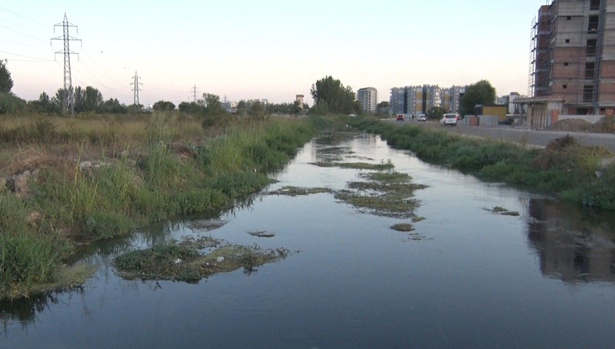 Antalya'da kanal kenarında erkek cesedi bulundu