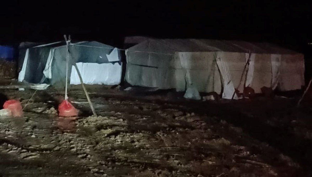 Çorum'da sağanak nedeniyle tarım işçilerinin kaldığı çadırları su bastı