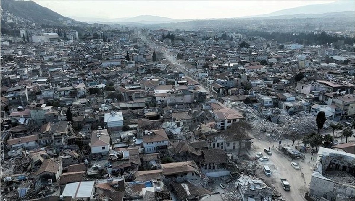 YSK heyeti deprem bölgesinde