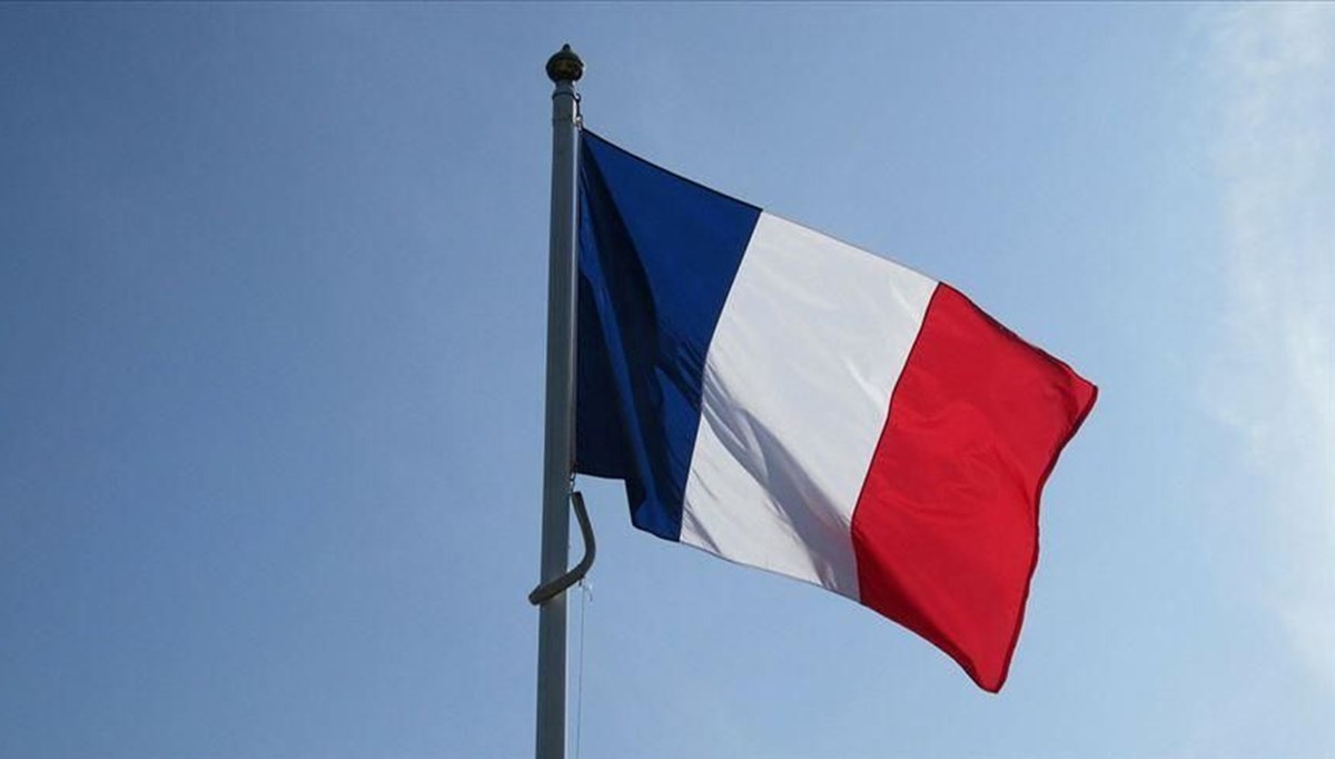 Fransa'da erken seçim endişeleriyle tahvil faizi yükseldi