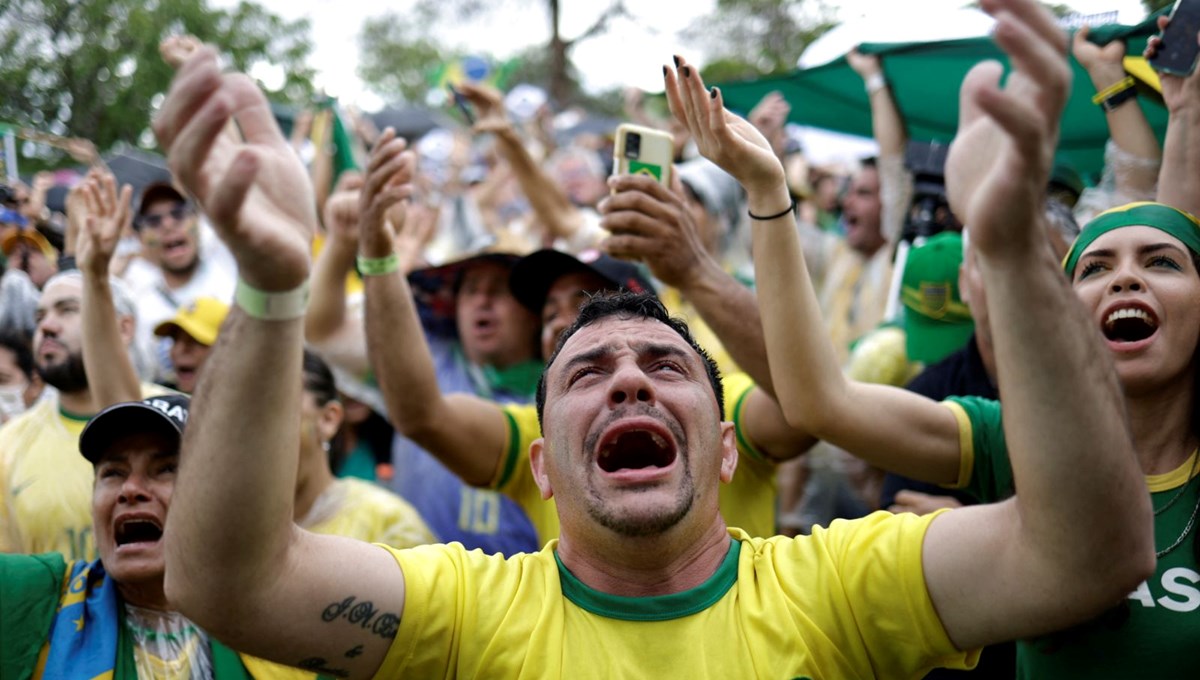 Brezilya'da Bolsonaro destekçilerinden darbe çağrısı