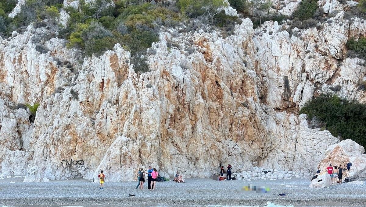 Alman turistin feci ölümü! Metrelerce yükseklikten düşerek hayatını kaybetti