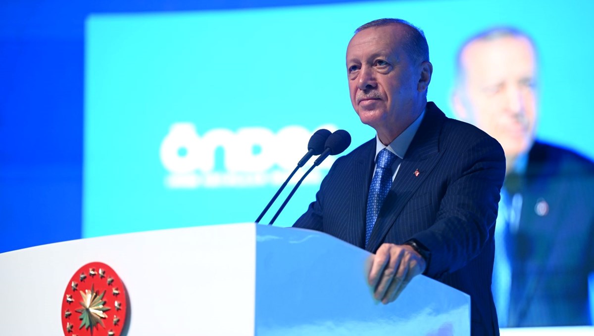 Cumhurbaşkanı Erdoğan’dan kılıçlı yemin açıklaması: Bu kılıçları kime çekiyorsun? Temizlenmesi için çalışma yapıyoruz