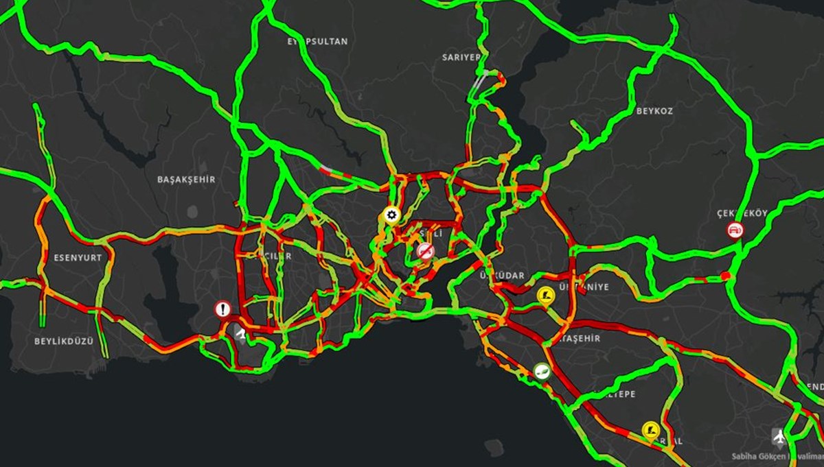 İstanbul’da cuma trafiği: Yoğunluk şimdiden yüzde 85