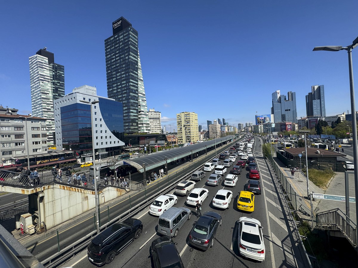 15 Temmuz Şehitler Köprüsü yönünde trafik durma noktasında