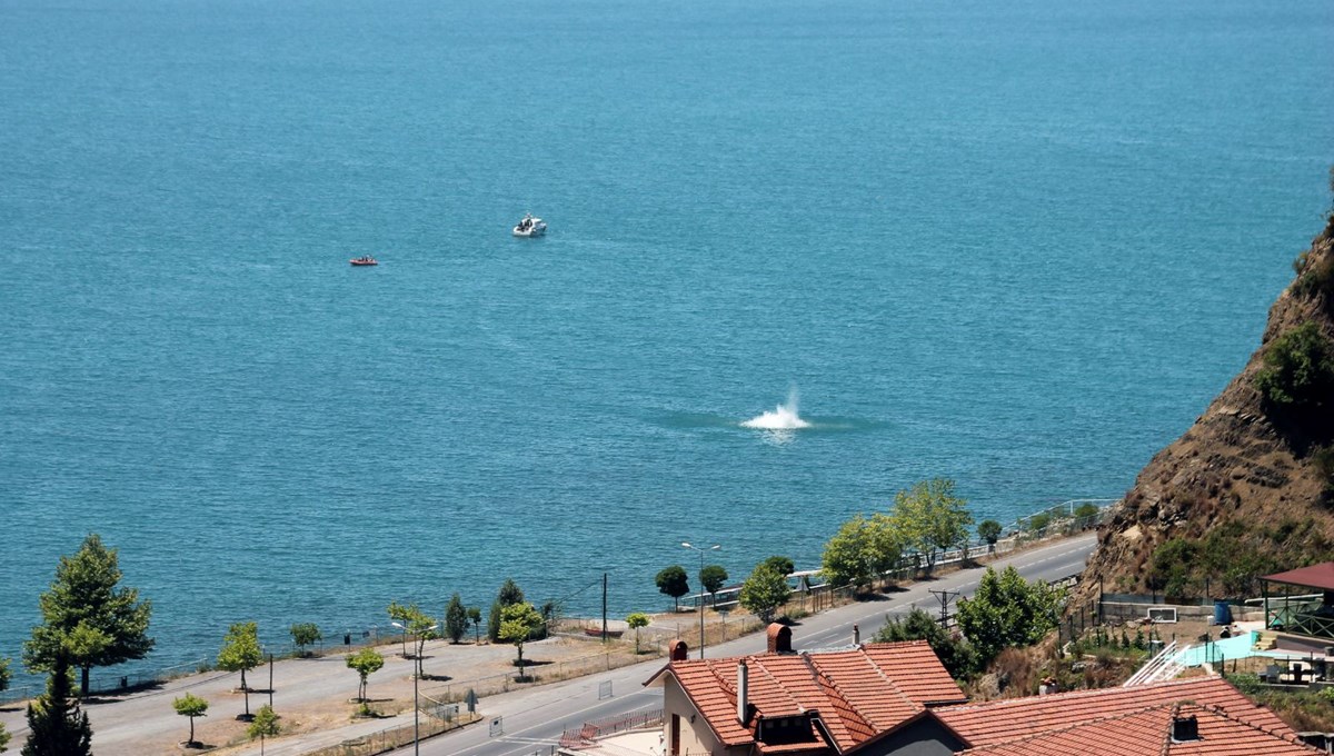 Denizde mayın bulundu! SAS komandoları imha etti!