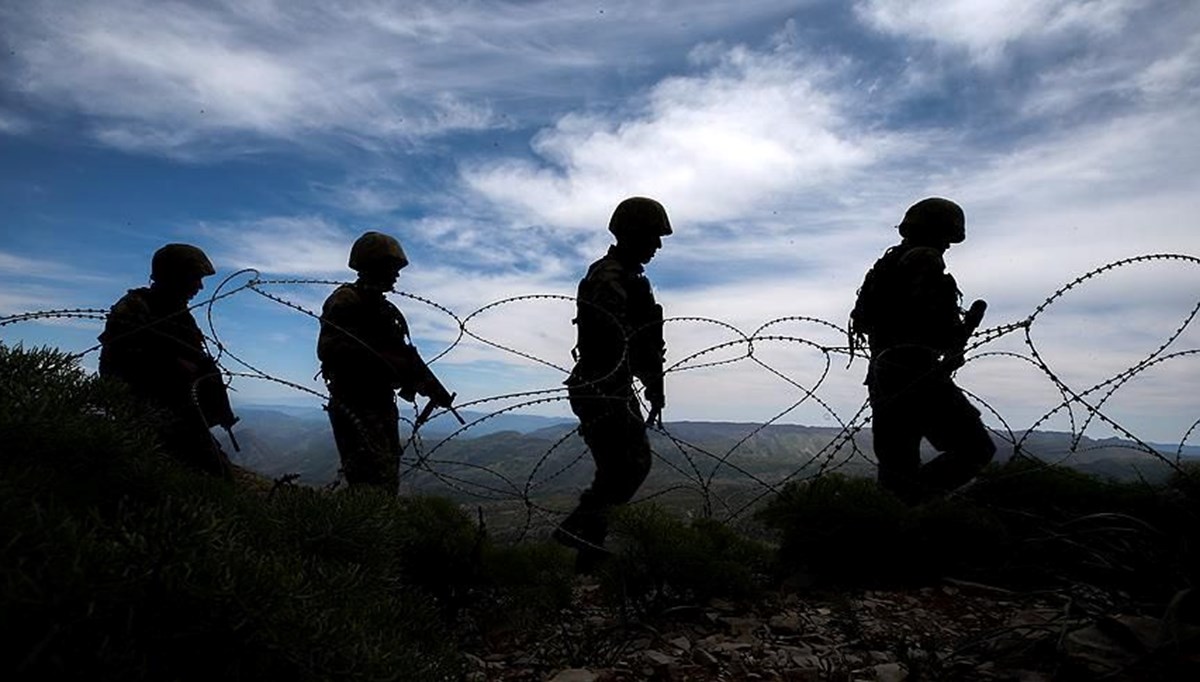 Hakkari'de 3 düzensiz göçmen yakalandı