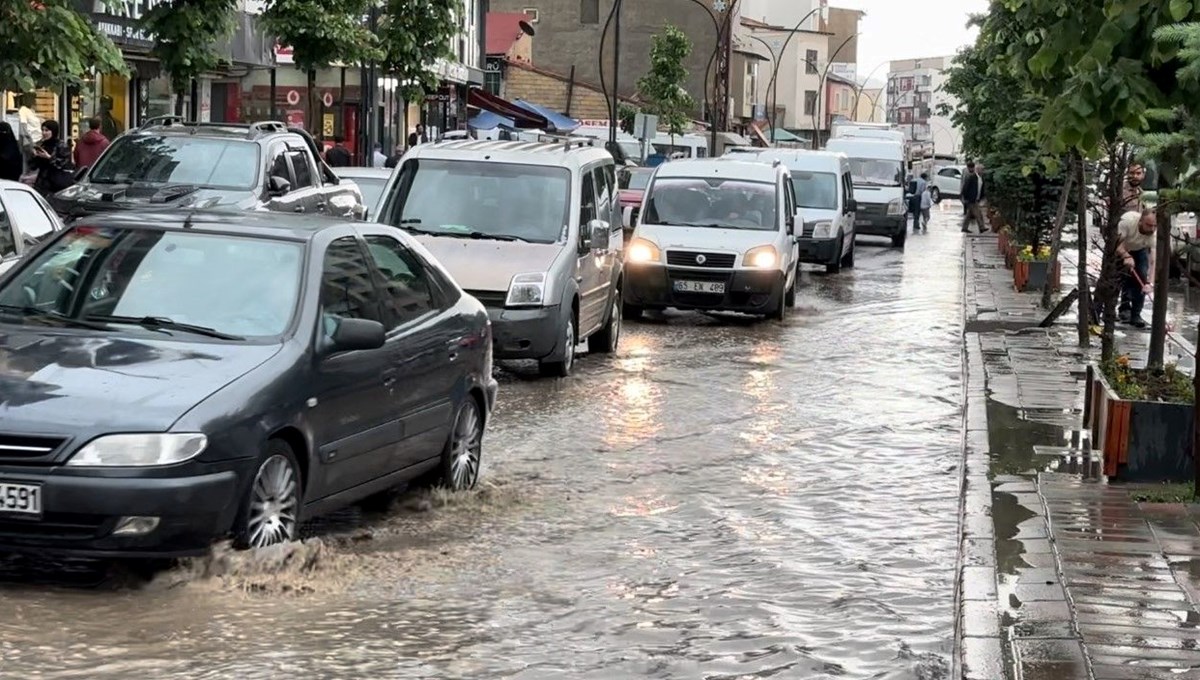 Tekirdağ ve Doğu Akdeniz için gök gürültülü sağanak uyarısı