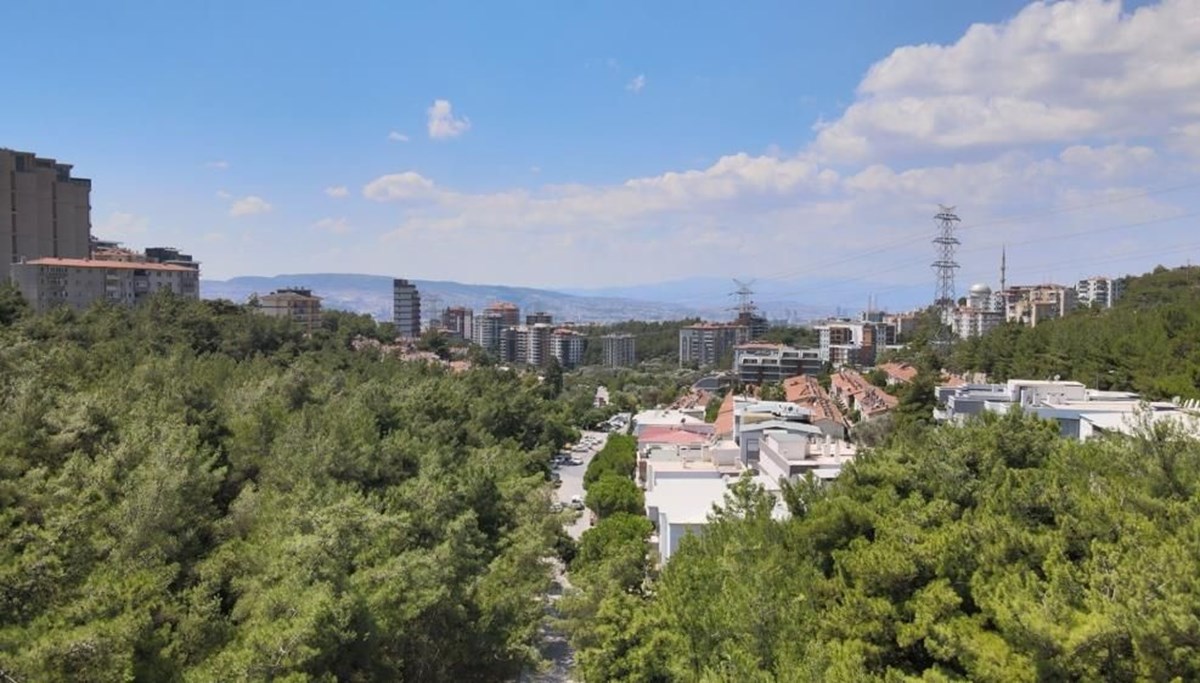 İzmir’de orman yangını korkusuyla yaşayan mahalle | “Geceleri uyuyamıyoruz”