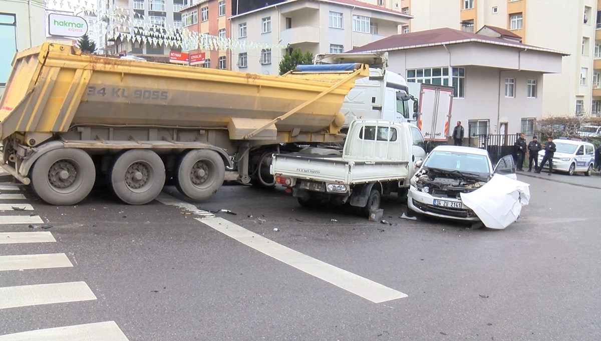 İstanbul'da hafriyat kamyonu 13 aracı biçti