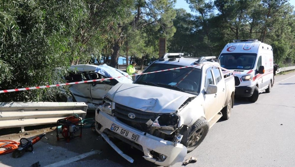 Antalya’da piknik yolunda kaza: 1 ölü, 2 yaralı