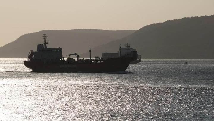 Çanakkale'de fırtına ve rüzgar: Boğaz transit gemi geçişine kapatıldı