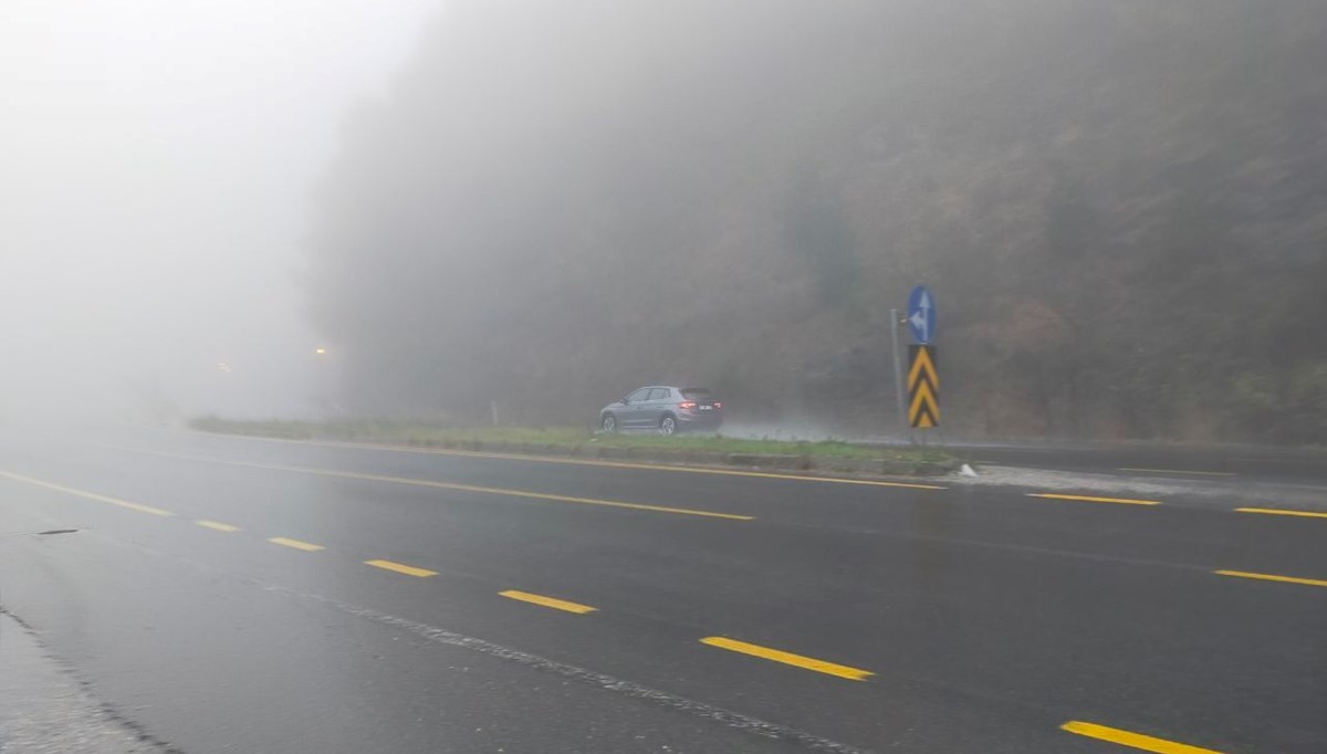 Bolu Dağı geçişinde görüş mesafesi 30 metreye düştü