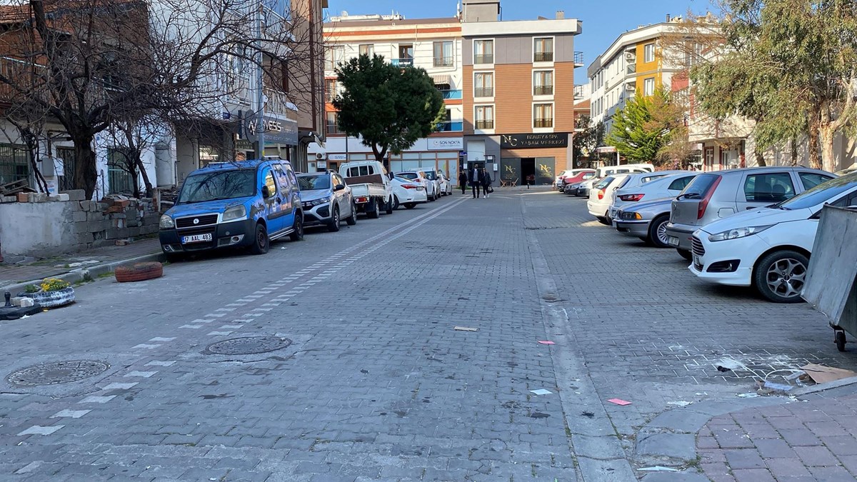 Depremin merkez üssünde şu ana kadar herhangi bir olumsuzluk bildirimedi.