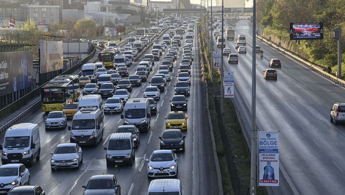 Tatil bitti, trafik çilesi başladı