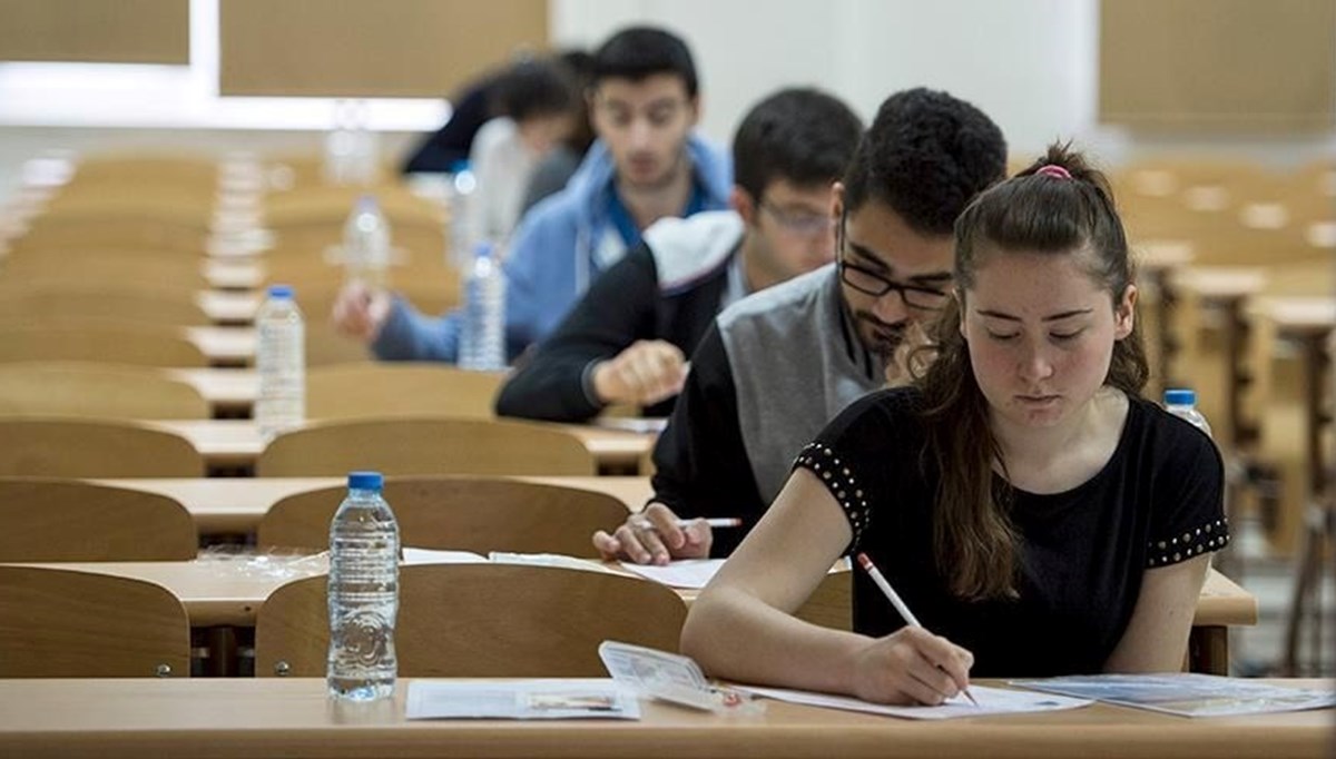 Üniversite sınavı ertelendi mi, ne zaman yapılacak? YKS başvuru tarihi belli oldu mu? Gözler ÖSYM'den yapılacak tarih açıklamasında