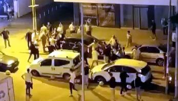 Düğün salonundaki kavga sokağa taştı: Polis kalabalığı havaya ateş açarak dağıtabildi