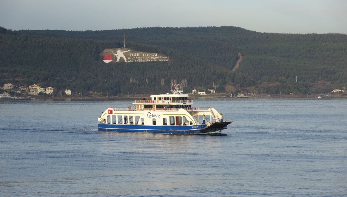 Bozcaada ve Gökçeada’ya yarınki feribot seferlerine fırtına engeli