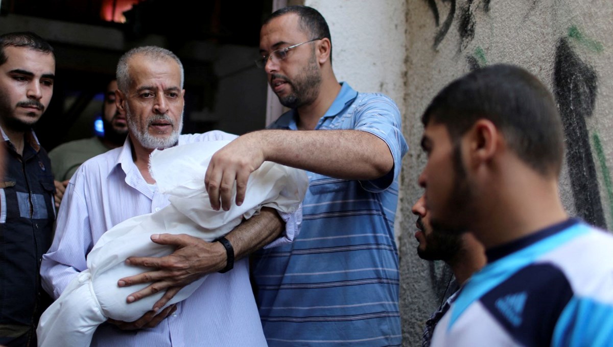 İsrail'in saldırılarında ölen Filistinlilerin sayısı 10 bin 812'ye yükseldi
